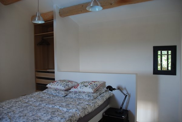 Chambre avec lit double
